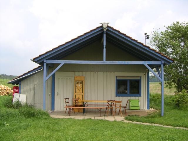 Frontansicht der Aspenvilla